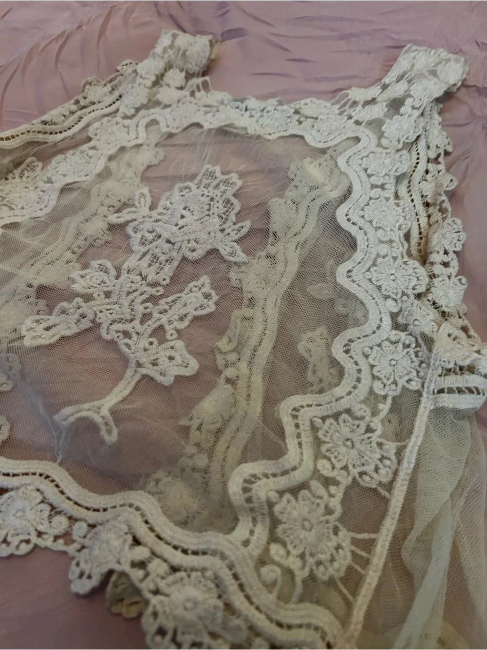 Pinky Cream Crochet Lace Overlay Vest. Size L - Picture 6 of 6